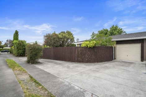 Photo of property in 1/177a Grimseys Road, Redwood, Christchurch, 8051