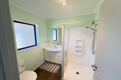 Photo of property in 53 Makora Road, Massey, Auckland, 0614