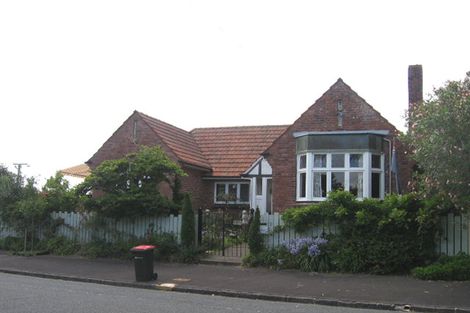 Photo of property in 3b Otahuri Crescent, Greenlane, Auckland, 1051