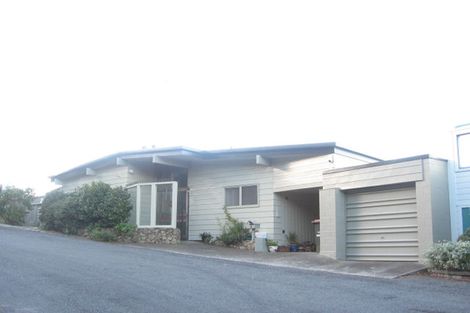 Photo of property in 21 Newport Terrace, Seatoun, Wellington, 6022