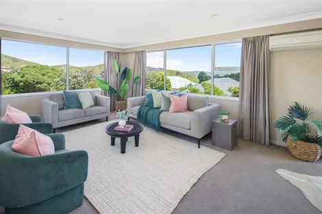 Photo of property in 27 Lomita Road, Johnsonville, Wellington, 6037