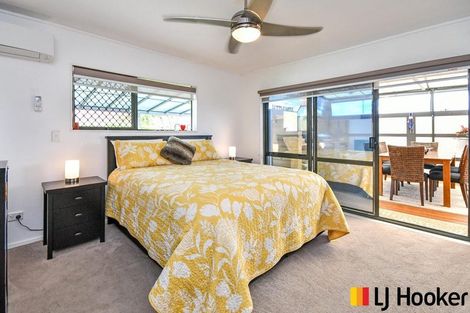 Photo of property in 1 Mull Place, Wattle Downs, Auckland, 2103