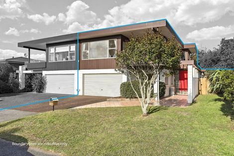 Photo of property in 2/115 Clovelly Road, Bucklands Beach, Auckland, 2012
