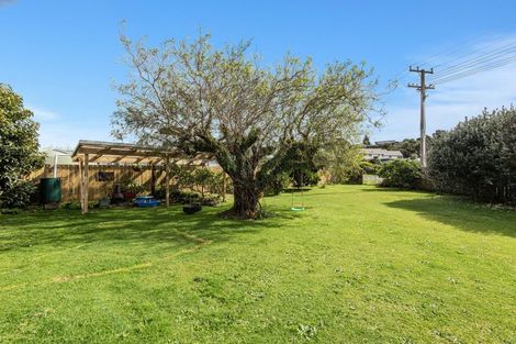 Photo of property in 4 Papaka Road, Ngunguru, Whangarei, 0173