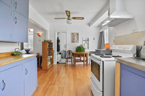 Photo of property in 120 Queen Sh25 Street, Thames, 3500