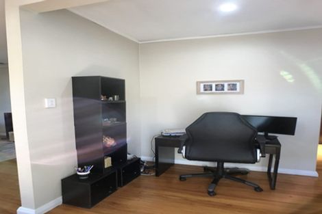 Photo of property in 379a West Coast Road, Glen Eden, Auckland, 0602