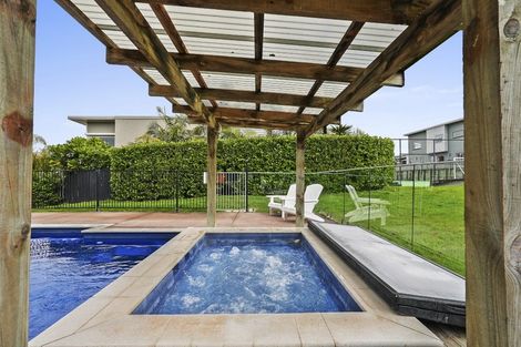 Photo of property in 126 Maire Road, Orewa, 0931