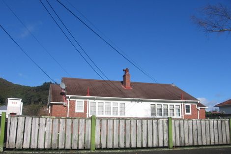 Photo of property in 193a Whites Line East, Waiwhetu, Lower Hutt, 5010
