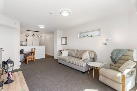 Photo of property in 6/270 Onewa Road, Birkenhead, Auckland, 0626