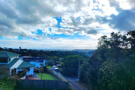 Photo of property in 2/352 Glenfield Road, Glenfield, Auckland, 0629