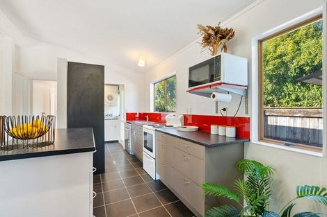 Photo of property in 29a Oriwa Street, Waikanae, 5036