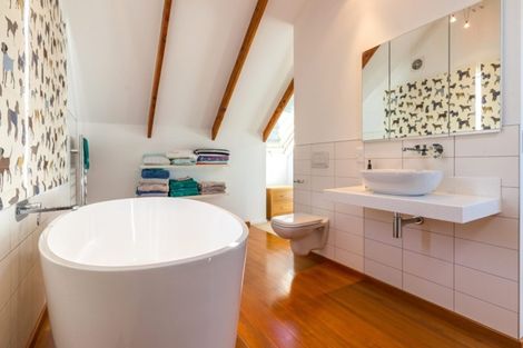 Photo of property in 28 Lady Cobham Grove, Anakiwa, Picton, 7281