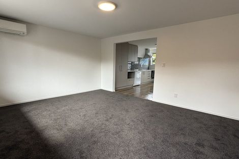 Photo of property in 2/7 Division Street, Riccarton, Christchurch, 8041