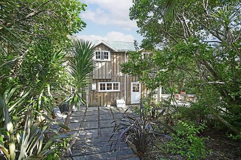 Photo of property in 92 Frost Road, Leigh, Warkworth, 0985