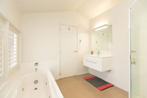 Photo of property in 18/2 Buller Street, New Plymouth, 4310