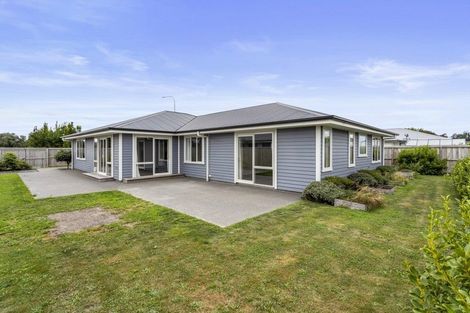 Photo of property in 73 Kippenberger Avenue, Rangiora, 7400