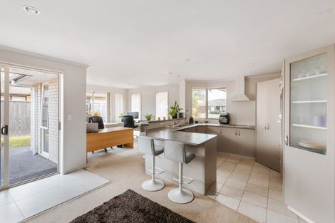 Photo of property in 106 Doncaster Drive, Papamoa Beach, Papamoa, 3118