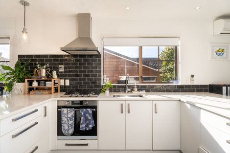 Photo of property in 9 Lakewood Avenue, Churton Park, Wellington, 6037