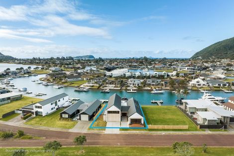Photo of property in 152 Waterways Parade, Pauanui, Hikuai, 3579
