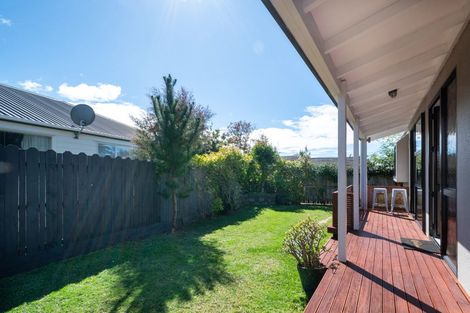 Photo of property in 1/283 Royal Road, Massey, Auckland, 0614