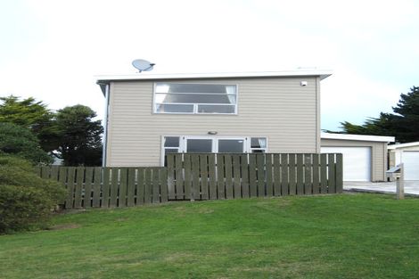 Photo of property in 38b Ruskin Road, Newlands, Wellington, 6037