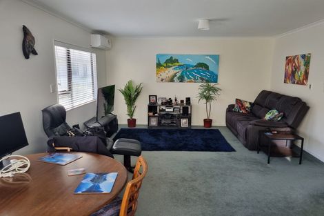 Photo of property in 8e Heath Street, Mount Maunganui, 3116