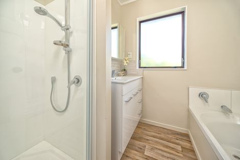 Photo of property in 183c Coxhead Road, Wattle Downs, Auckland, 2103