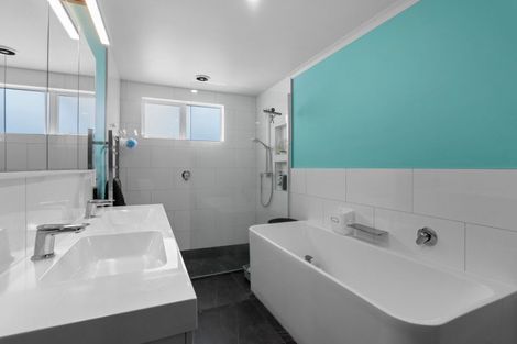 Photo of property in 12 Regan Street, Stratford, 4332