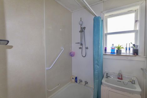 Photo of property in 17 Blyth Street, Holmes Hill, Oamaru, 9401