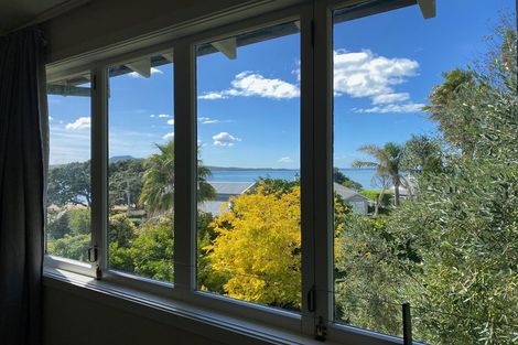 Photo of property in 70-72 Vauxhall Road, Devonport, Auckland, 0624