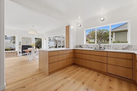Photo of property in 48 Drivers Road, Maori Hill, Dunedin, 9010
