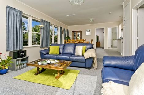 Photo of property in 2/239 Glamorgan Drive, Torbay, Auckland, 0630