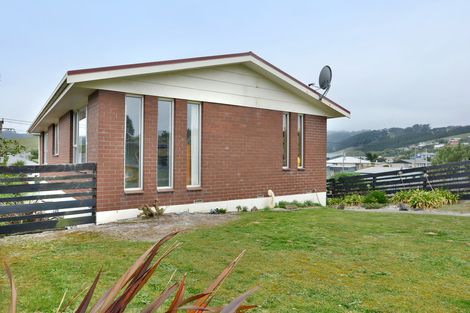 Photo of property in 27 Luke Street, Ocean Grove, Dunedin, 9013
