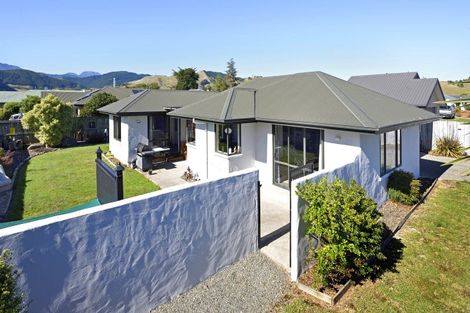 Photo of property in 70 Starveall Street, Brightwater, 7022