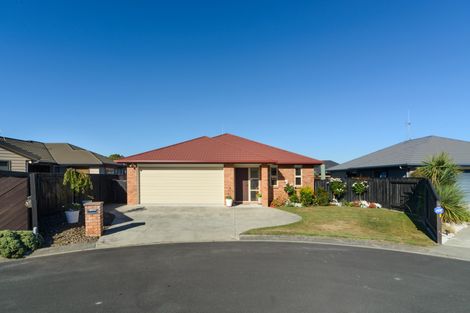 Photo of property in 7 Angelina Way, Kelvin Grove, Palmerston North, 4414