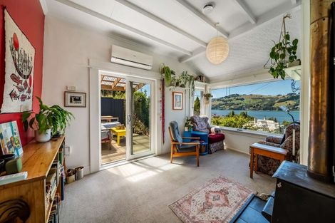 Photo of property in 17 Adderley Terrace, Ravensbourne, Dunedin, 9022