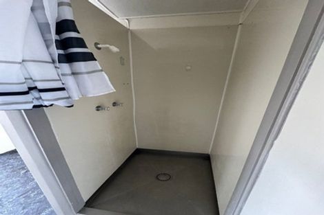 Photo of property in 109 Woodglen Road, Glen Eden, Auckland, 0602