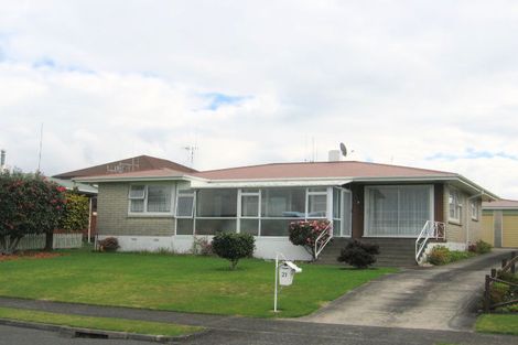 Photo of property in 21 Whitaker Street, Otumoetai, Tauranga, 3110