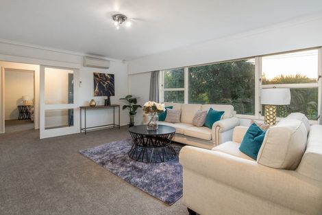 Photo of property in 1 Red Bluff Rise, Campbells Bay, Auckland, 0630
