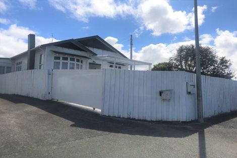 Photo of property in 22 Tiverton Road, Avondale, Auckland, 0600