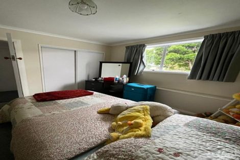 Photo of property in 40 Findlay Street, Tawa, Wellington, 5028