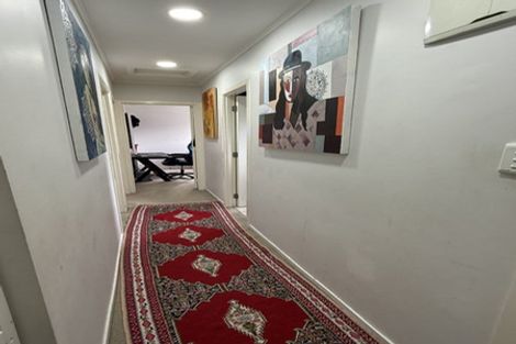 Photo of property in 20 Alma Street, Te Atatu South, Auckland, 0610