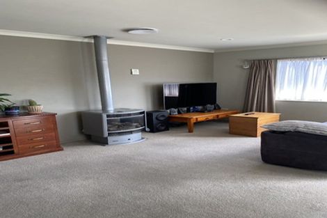 Photo of property in 5 Central Park, Paraparaumu Beach, Paraparaumu, 5032