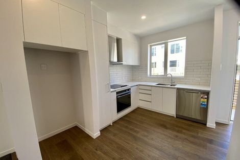 Photo of property in 2/30 Pirie Street, Mount Victoria, Wellington, 6011