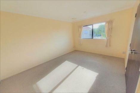 Photo of property in 9 Parkvale Grove, Te Atatu Peninsula, Auckland, 0610