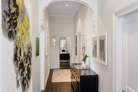 Photo of property in 2/70 Princes Street, Northcote Point, Auckland, 0627