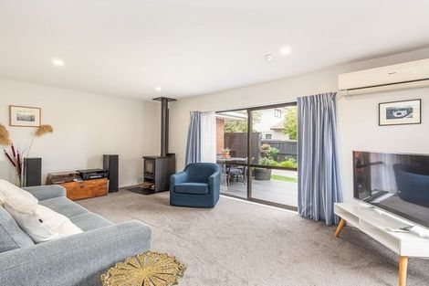 Photo of property in 18 Lowry Avenue, Redwood, Christchurch, 8051