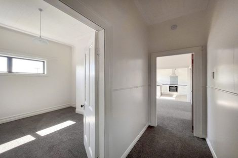 Photo of property in 4 Cross Street, Milton, 9220