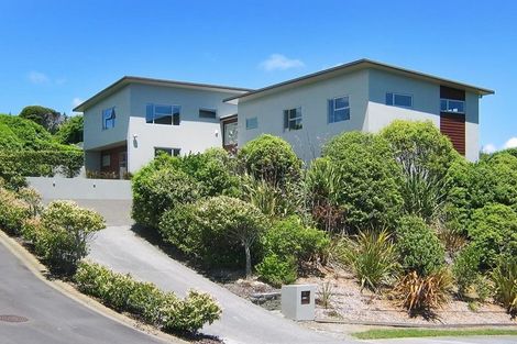 Photo of property in 2 Scoresby Grove, Whitby, Porirua, 5024