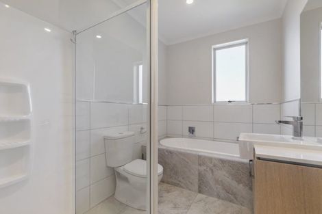 Photo of property in 38 Magma Crescent, Stonefields, Auckland, 1072